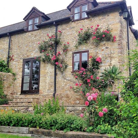 Rose Cottage Musbury ภายนอก รูปภาพ